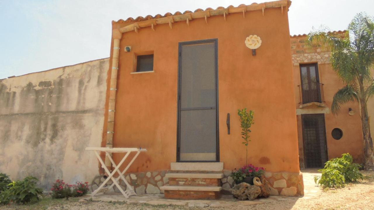 Villa Baglio Poma Castelluzzo Exterior foto